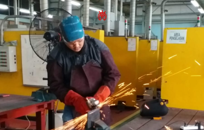 BIDANG INDUSTRI PEMBUATAN KAPAL SEKAI HIKARI INDONESIA
